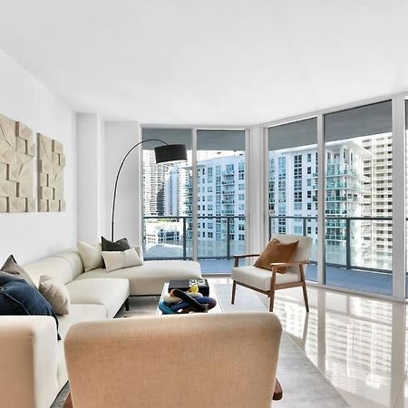 Lovely Upscale Condo Gorgeous View 2Bd 2Bath In Brickell 마이애미 외부 사진