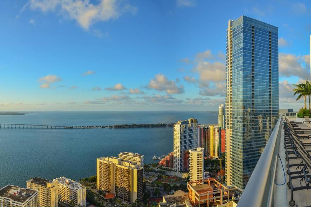 Lovely Upscale Condo Gorgeous View 2Bd 2Bath In Brickell 마이애미 외부 사진