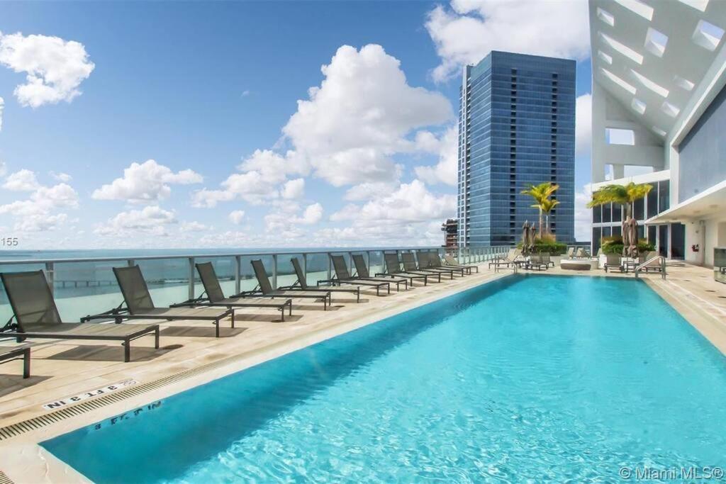 Lovely Upscale Condo Gorgeous View 2Bd 2Bath In Brickell 마이애미 외부 사진